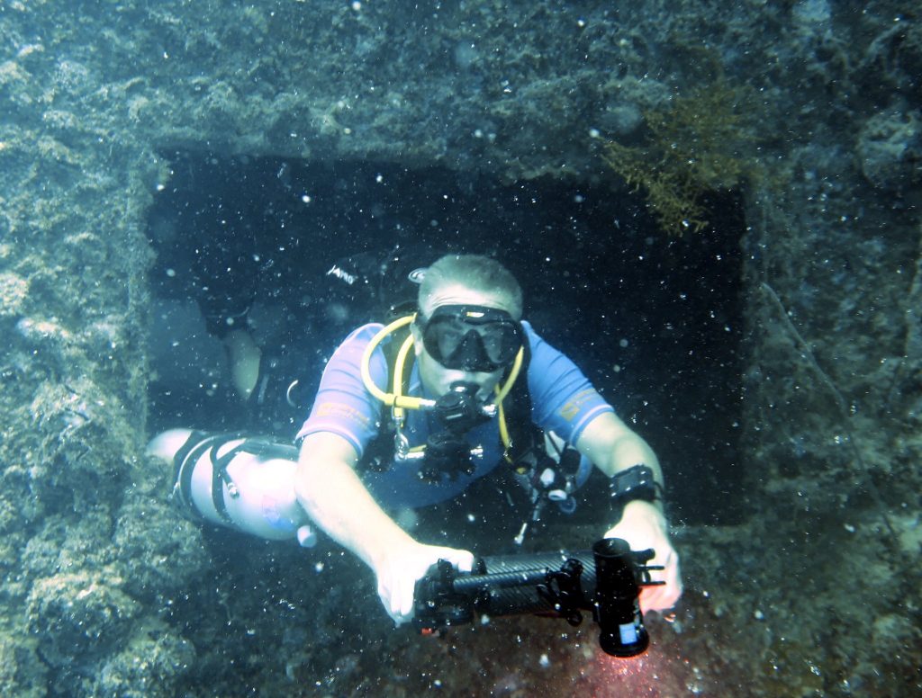 Stu Gibson - British Loyalty Wreck Exit, Maldives